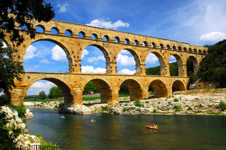 Aqueduct Pont du Gard