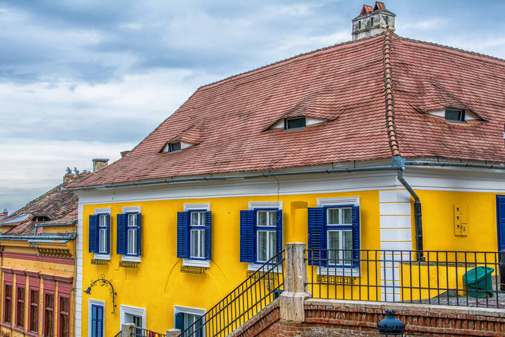 Telhados incomuns em Sibiu