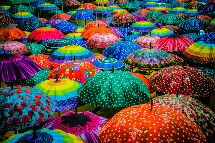 Barevné deštníky