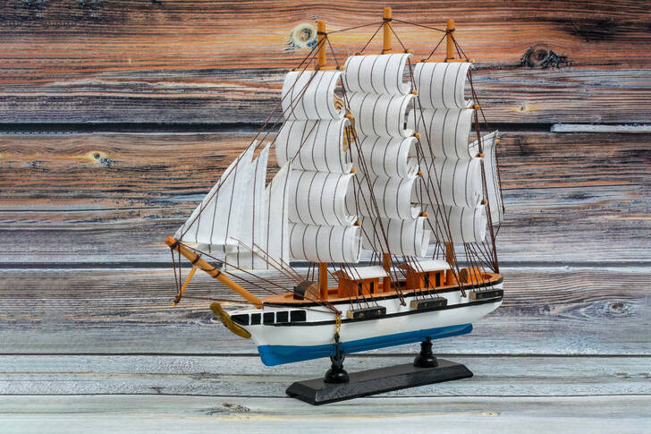 Model de navă cu vele