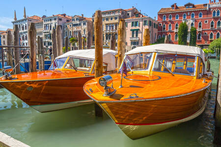 Лодки в Венеции