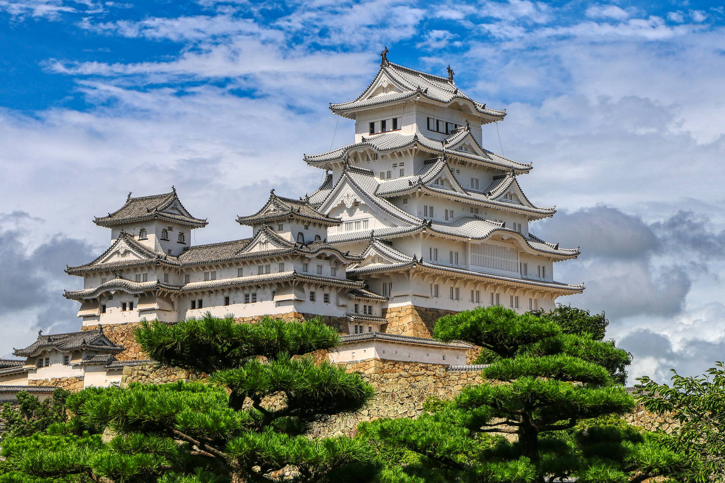 Ancient Himeji Castle Jigsaw Puzzle (Countries, Japan) | Puzzle Garage