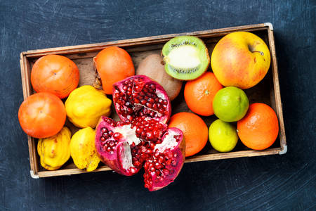 Fruta em uma caixa