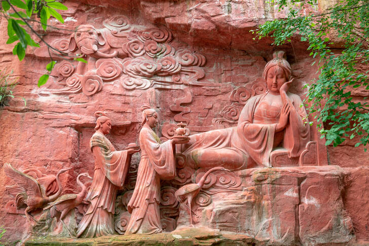 Escultura em pedra no Monte Emeishan