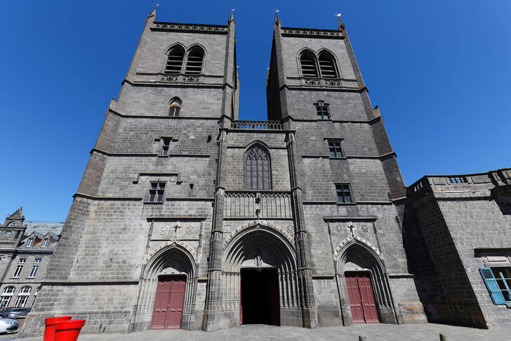 Cathedral of Saint-Pierre in Saint-Flour Jigsaw Puzzle (Architecture ...