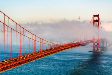 Golden Gate-bron i dimman
