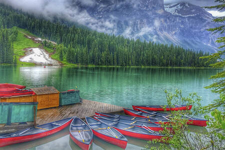 Kano på Emerald Lake