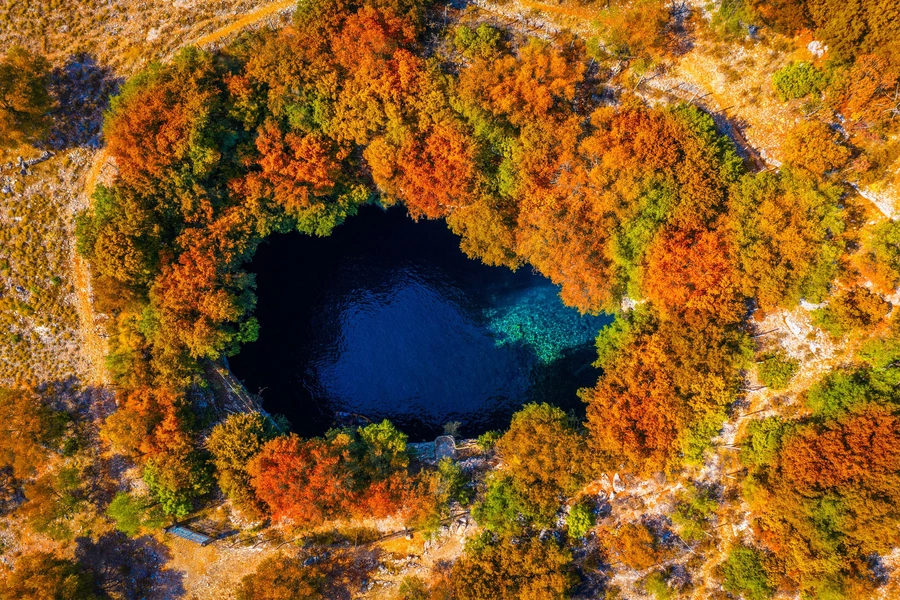 Jezioro Melissani