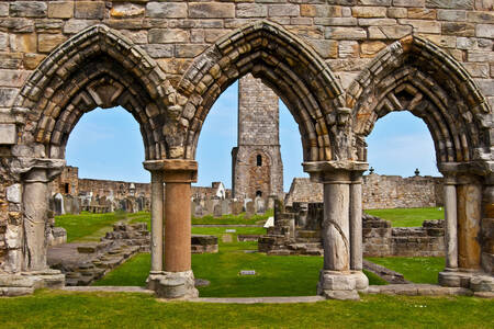 Ruinene av St. Andrew's Cathedral i St. Andrews