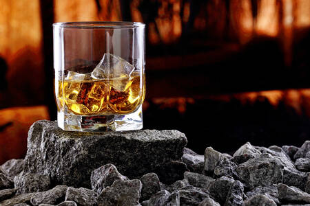 Sklenka whisky