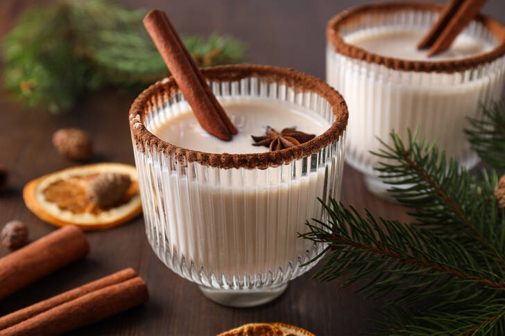 Vánoční vaječný likér