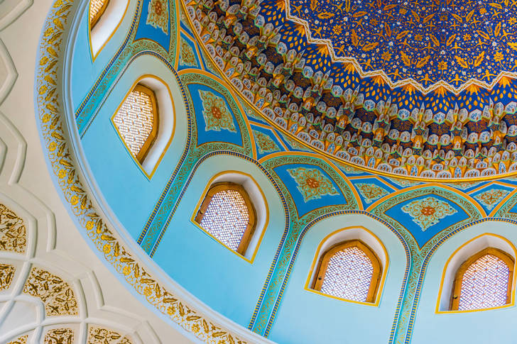 Mozaika na kupole Khazratiho imáma