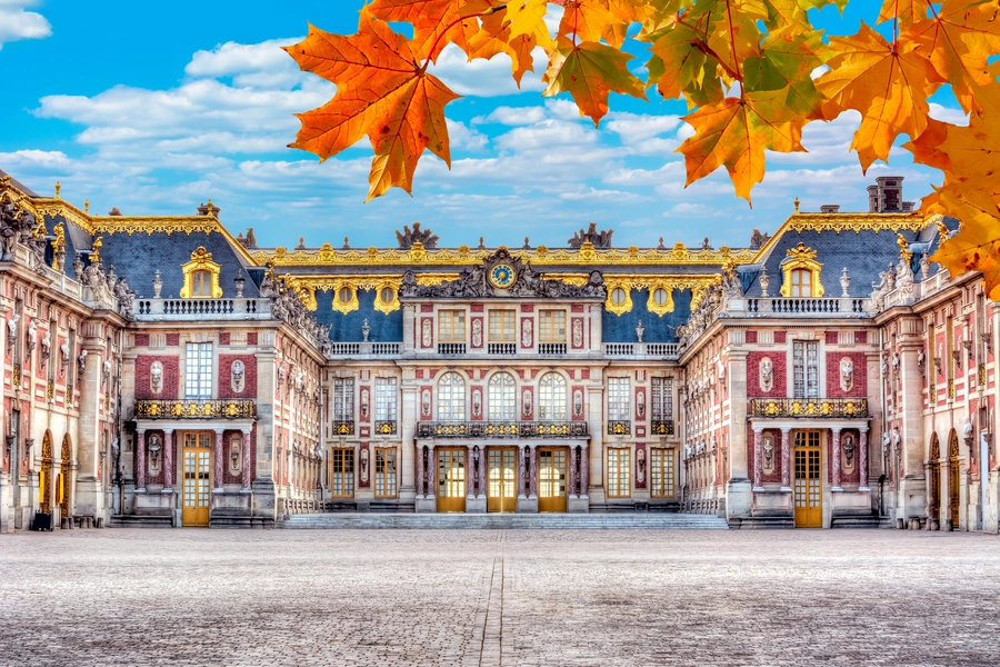 Versailles-palasset om høsten
