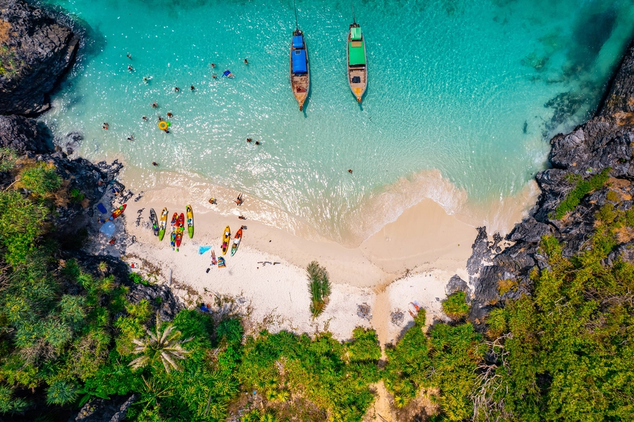 Plaża Nui na wyspie Phi Phi Don