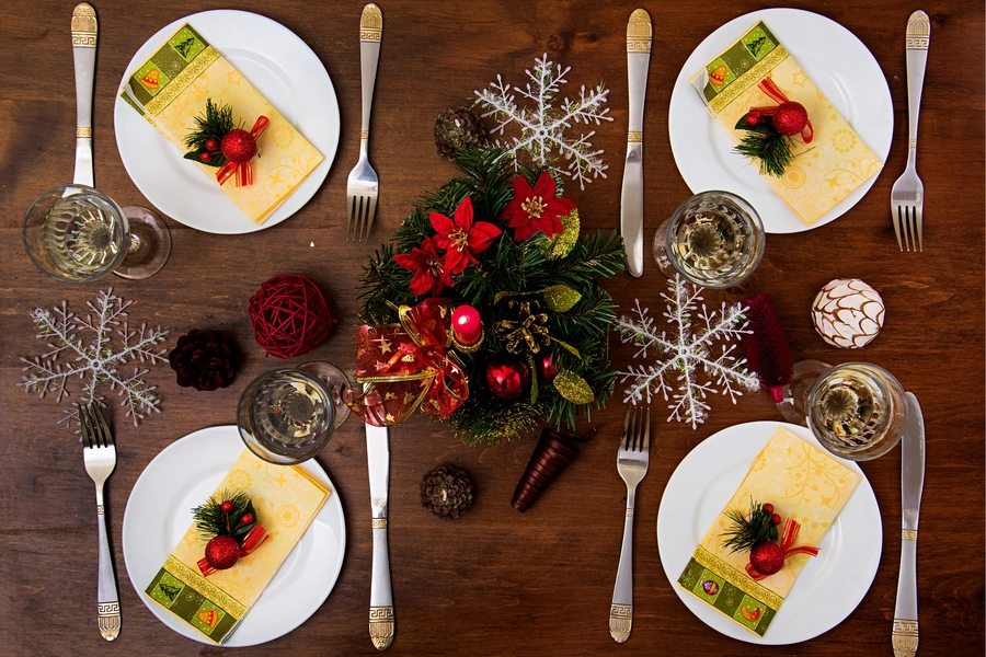 Aankleding kersttafel
