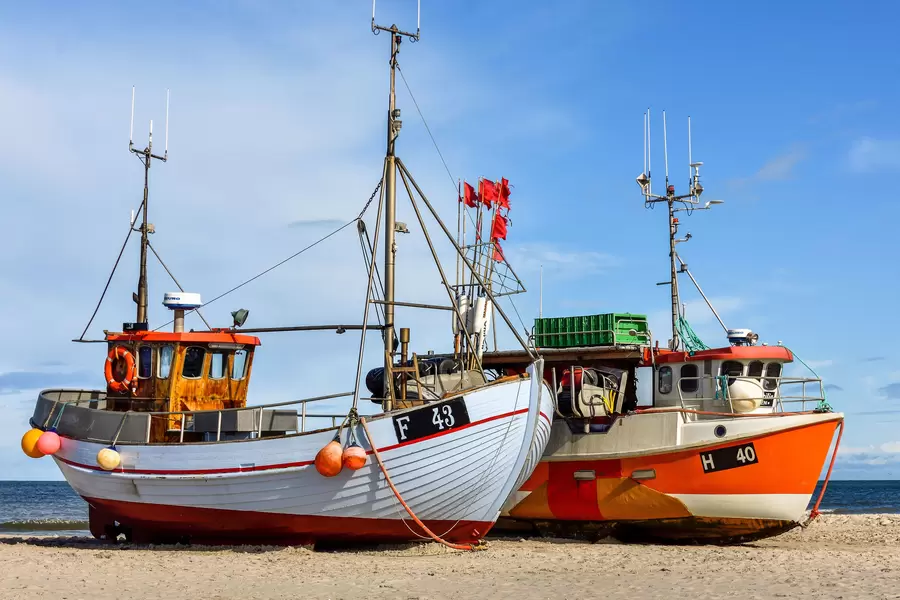 Vissersboten op het strand