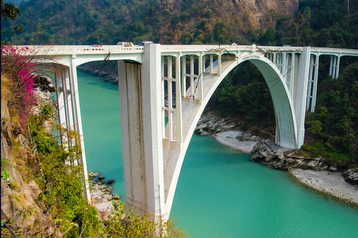 Pont du Couronnement entre l'Inde et le Bhoutan