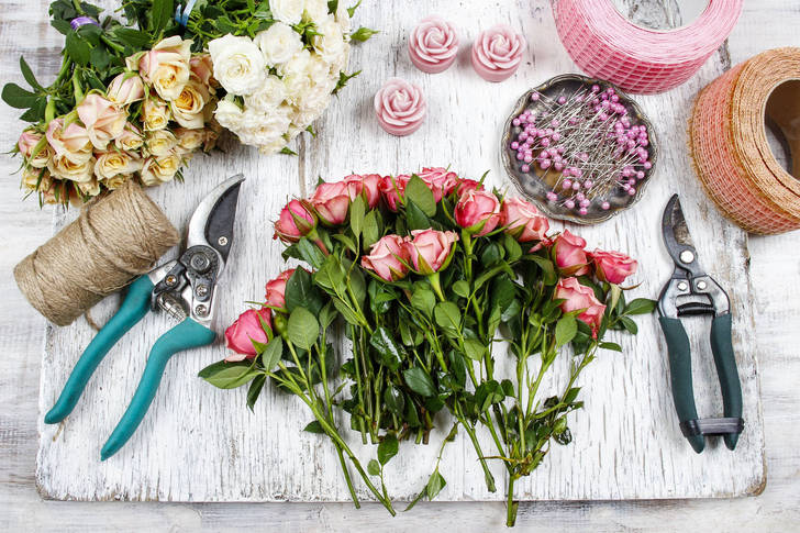 Flowers and florist tools