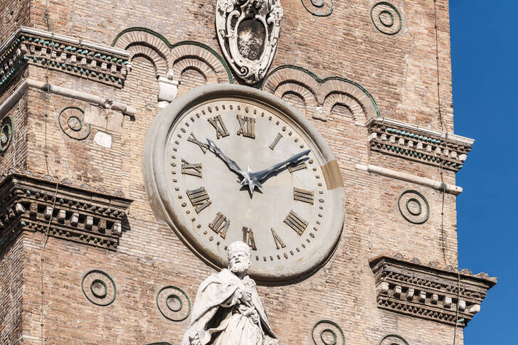 Horloge sur Santa Maria Maggiore