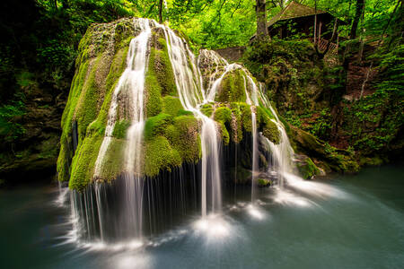 Vodopád Bigar v Rumunsku