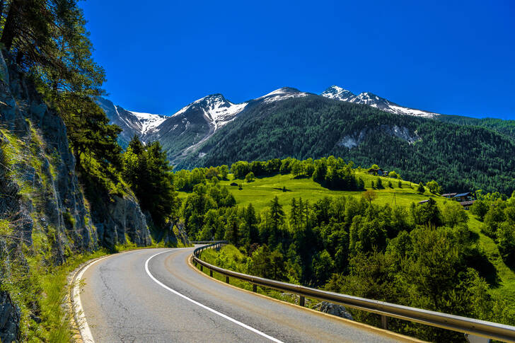 Cesta u Alpama