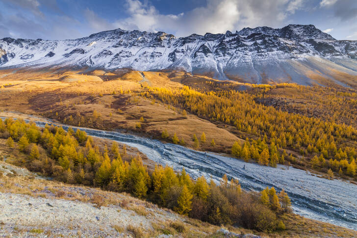 Vales e montanhas do Altai