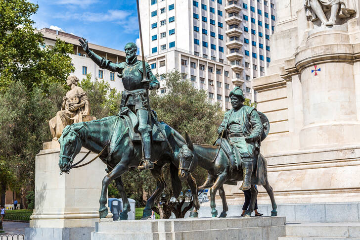 Statues of Don Quixote and Sancho Panza