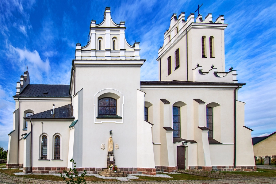 Църква „Свети Станислав“ в село Селюн