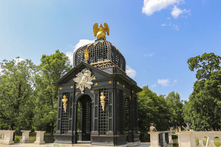 Pavillon i haverne ved Branicki-slottet