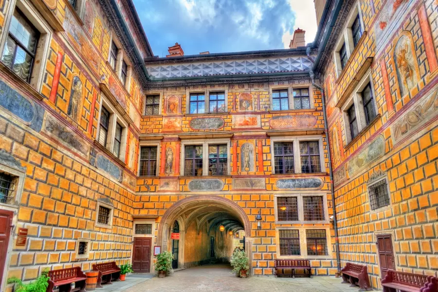 O pátio do castelo Cesky Krumlov