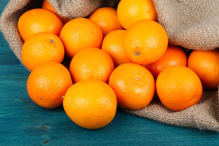 Burlap oranges