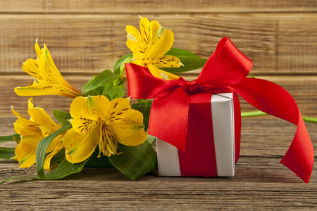 Virágok és ajándék