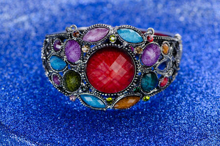 Ring with multi-colored stones