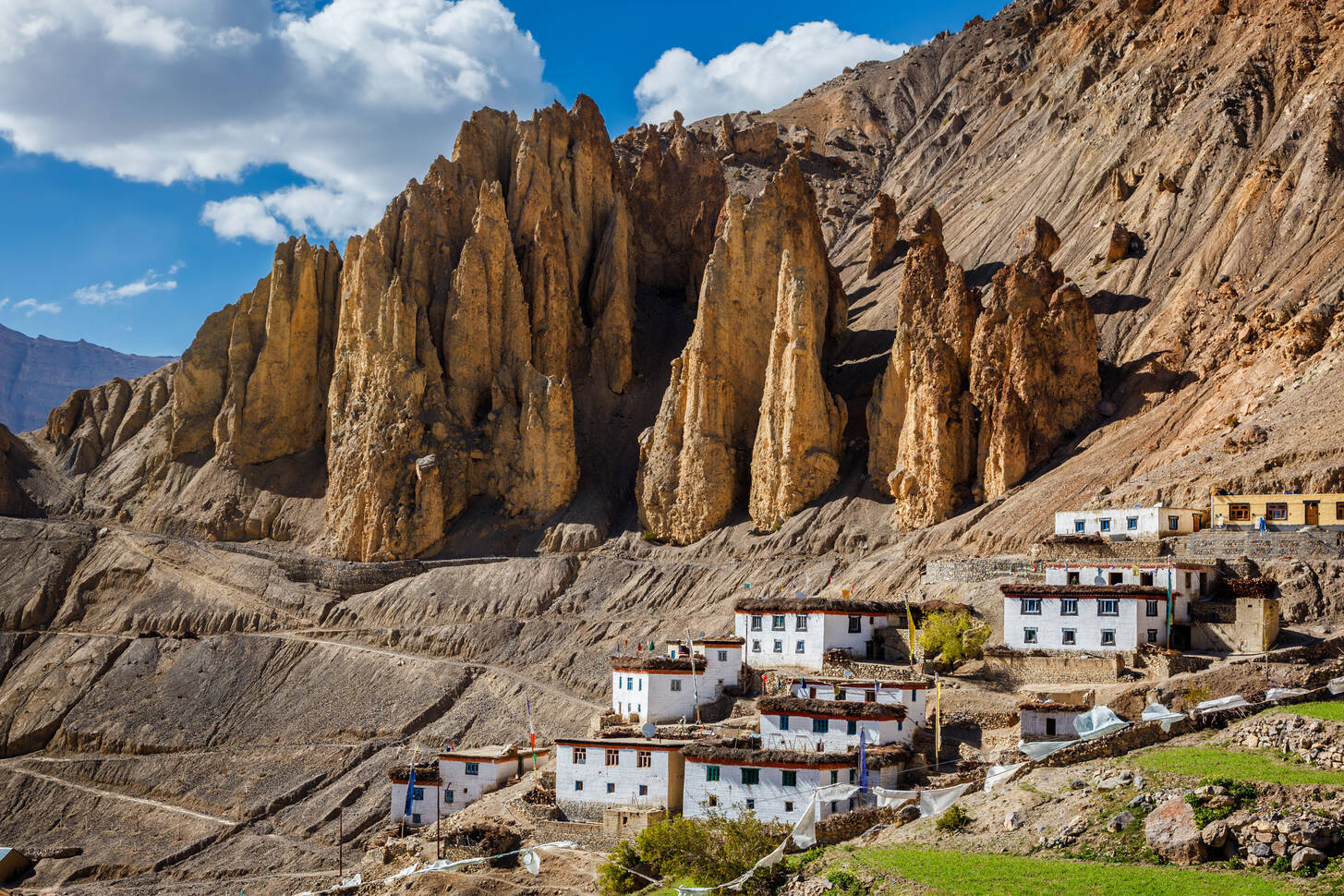 dhankhar-village-jigsaw-puzzle-countries-india-puzzle-garage