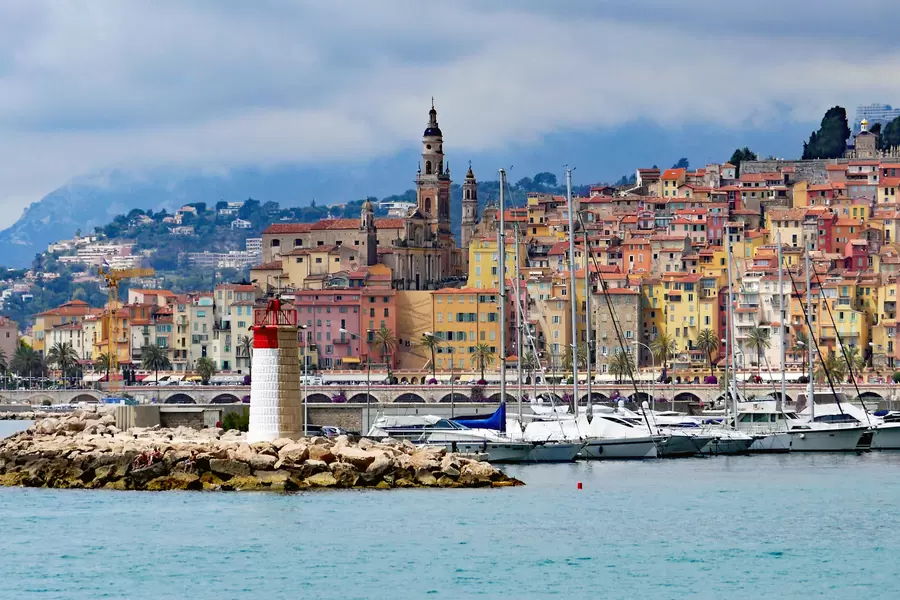 Menton - miasto na obrzeżach Riwiery