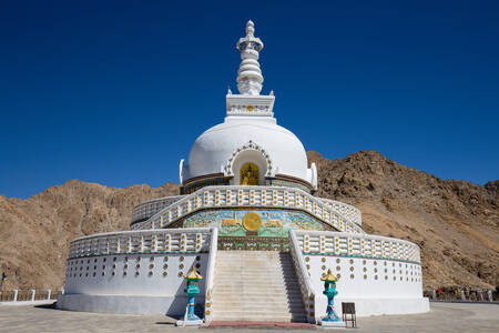 Stupa Shanti