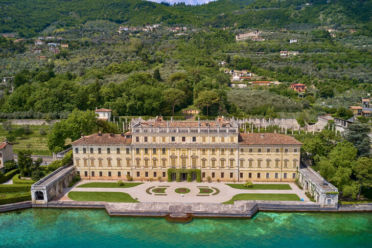 Villa Bettoni i staden Gargnano