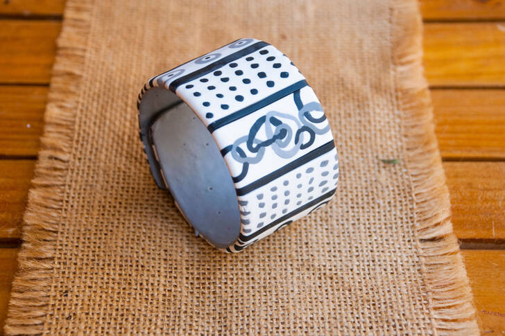 Brățară din lut polimeric