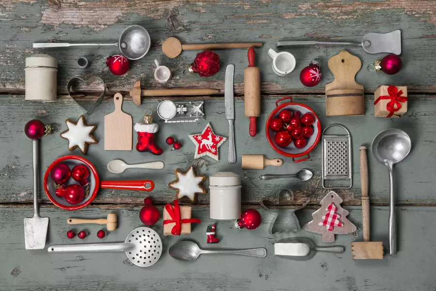 Keukengereedschap en kerstspeelgoed