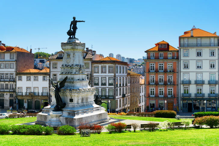 Statue of Prince Heinrich the Navigator and Stock Exchange Palace