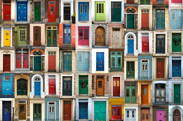 Uși multicolore
