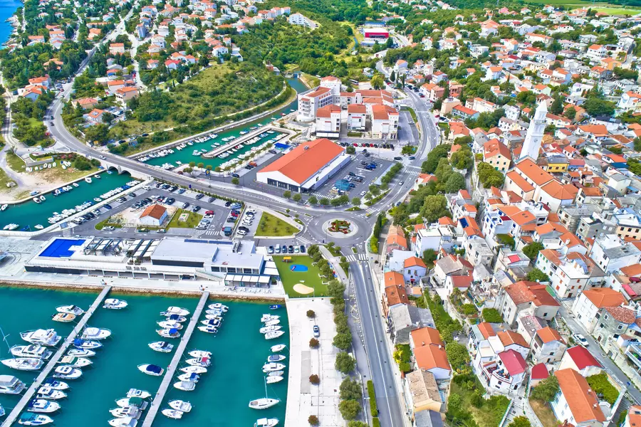 Luchtfoto van de stad Novi Vinodolski