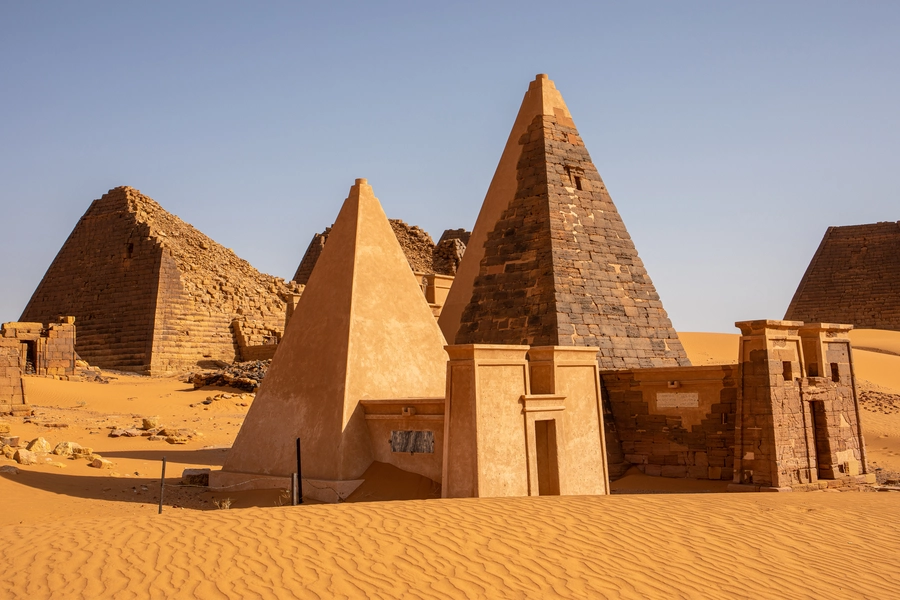 Piramidy w Meroe