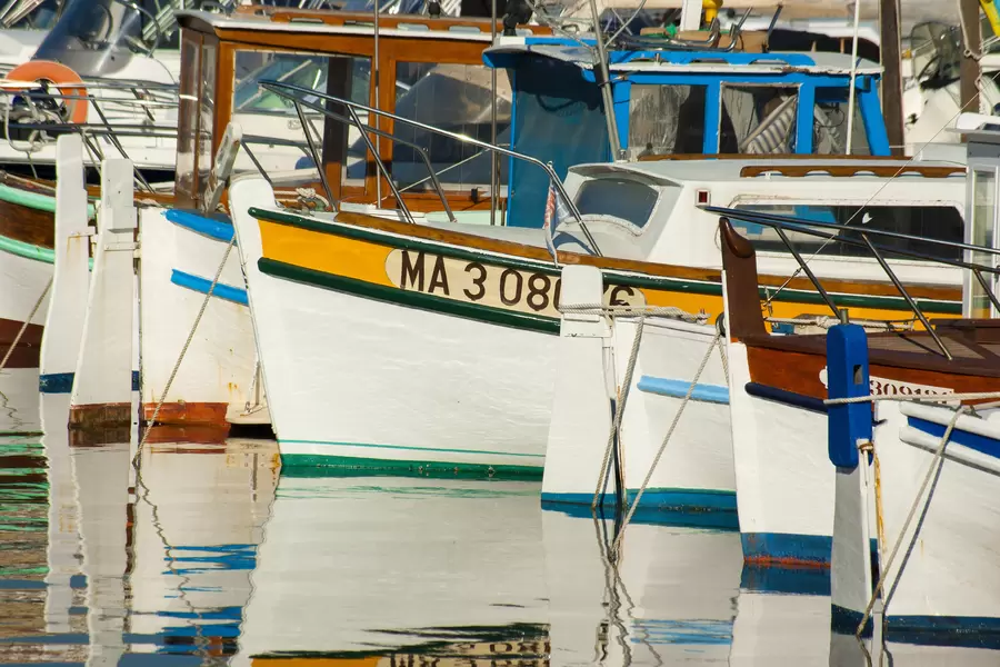 Barcos de pesca en el puerto