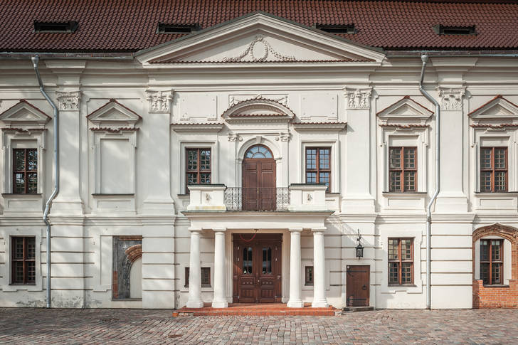 A Kaunas városháza homlokzatának töredéke