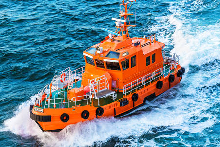 Barcă de pază de coastă portocalie