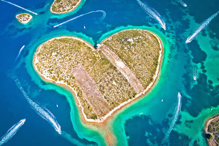 Galshnyak Insel in Form eines Herzens
