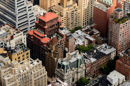 Widok z lotu ptaka na architekturę Manhattanu
