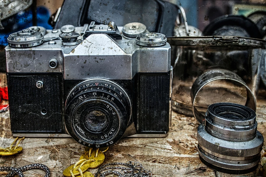 Антикварний фотоапарат