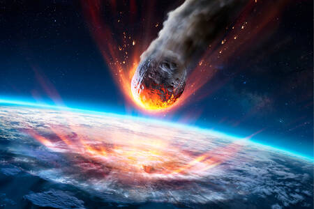 Il meteorite vola sulla terra
